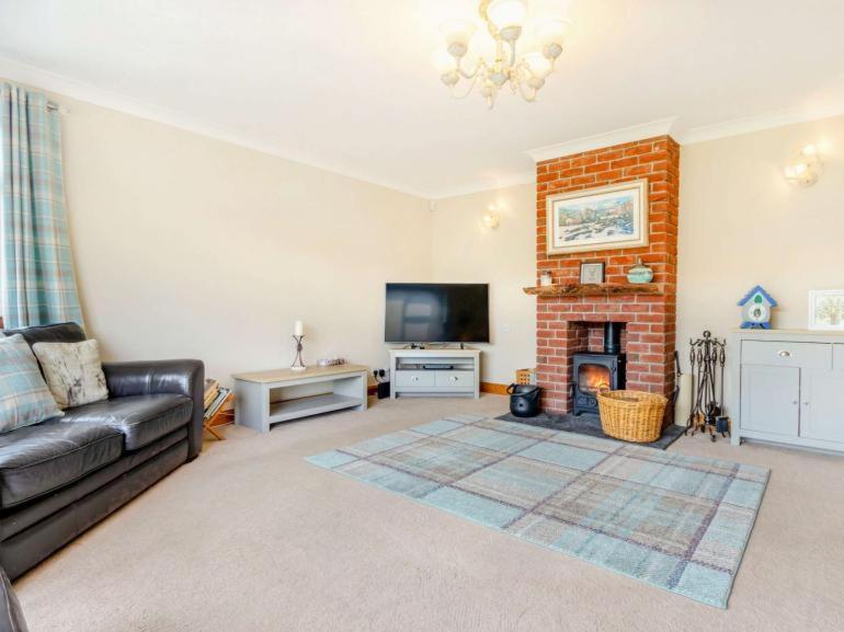 3 Bedroom Luxury Home, Hot Tub, Stunning Views Of Killin, Sitting On The River Dochart Luaran gambar