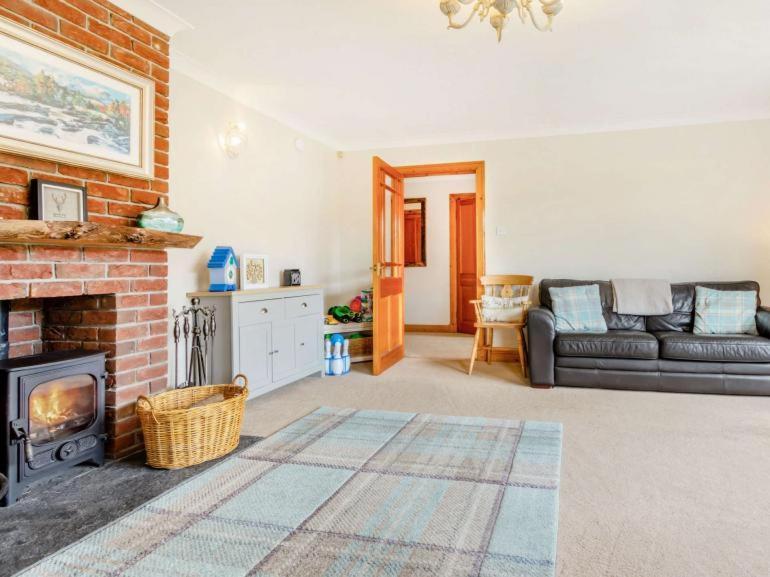 3 Bedroom Luxury Home, Hot Tub, Stunning Views Of Killin, Sitting On The River Dochart Luaran gambar